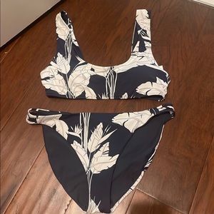 Roxy bikini set
